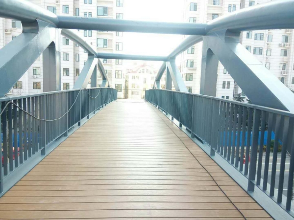 胶州天桥通道木塑地板